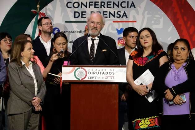Mexico, relatives and supporters of Julian Assange during press conference in Mexico City