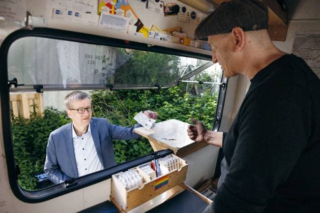Berlin, Drug Commissioner Burkhard Blienert visits Fixpunkt