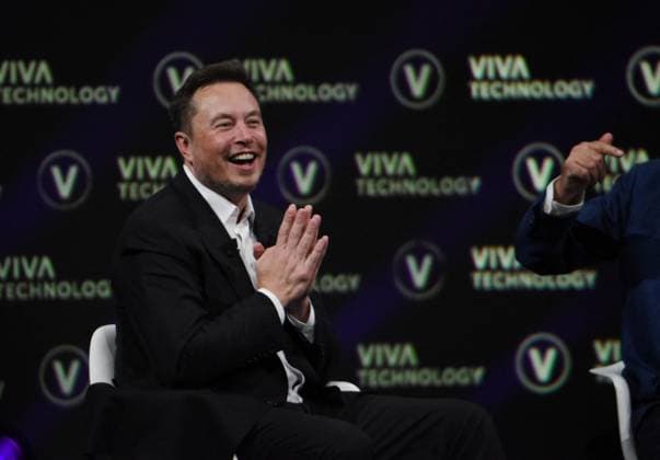 Elon Musk apparently plans to found his own school, archive images