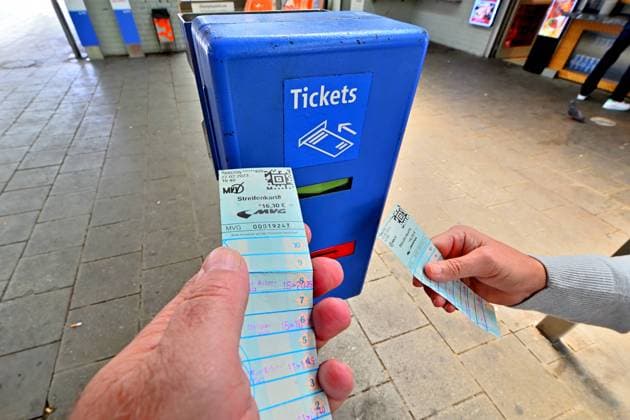 Public transport increases prices in the new year due to staff and energy costs - archive pictures