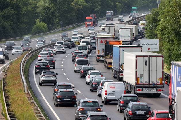 ADAC expects peak of the traffic jam season soon