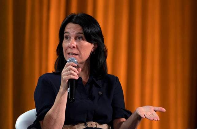 Valerie Plante, Mayor of Montreal collapses during press conference, archive pictures