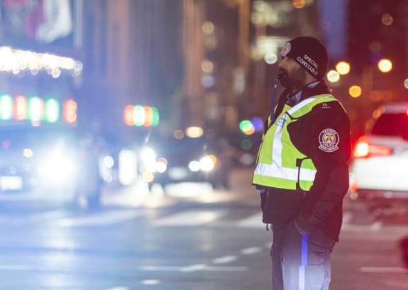 Toronto, car explodes at US border with Canada