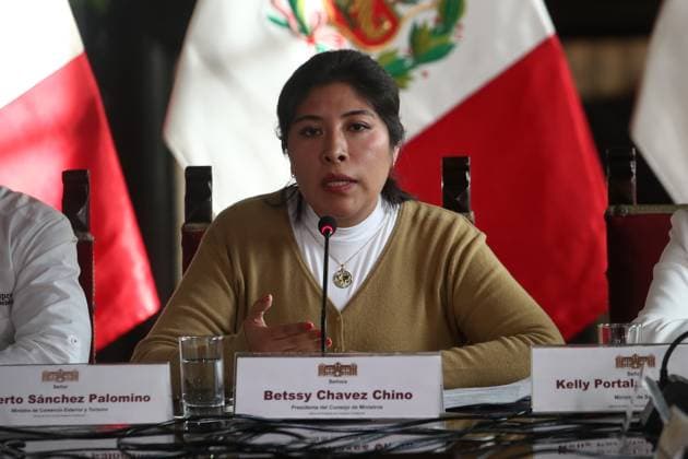 Peru ends relations with Mexico over asylum for Betssy Chavez, archive images