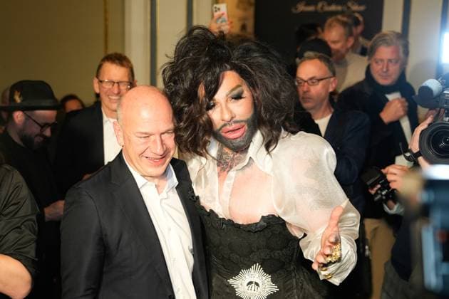 Berlin Fashion Week, Kai Wegner at the Harald Glööckler Show