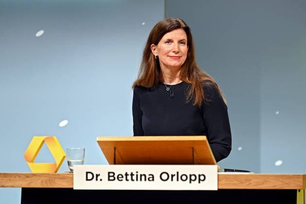 Unicredit threatens Commerzbank management, Bettina Orlopp, archive photos