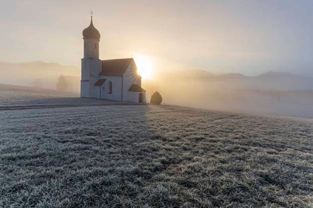 Calendar motifs: Field chapels