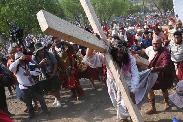 Mexico, Holy Week, Way of the Cross and procession in Mexico City