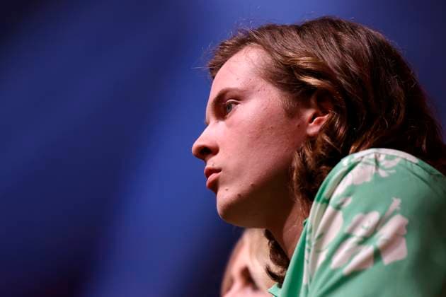 Gabriel Kelly cancels tour, archive photos