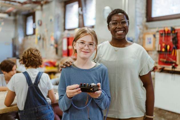 IMAGO Creative, Diversity, At school