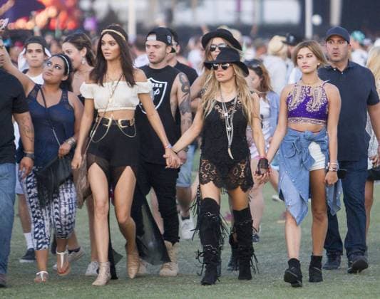 Fashion trend: Fringed boots
