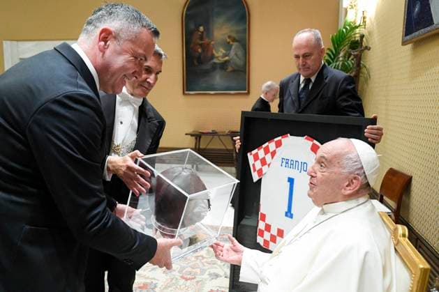 Vatican, Pope Francis receives the Croatian national football team