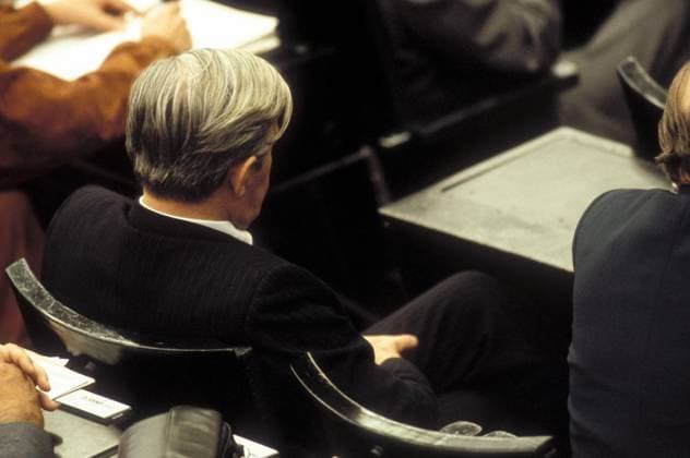 IMAGO History, German parties, SPD, Social liberal coalition, Vote of no confidence in Helmut Schmidt 1982