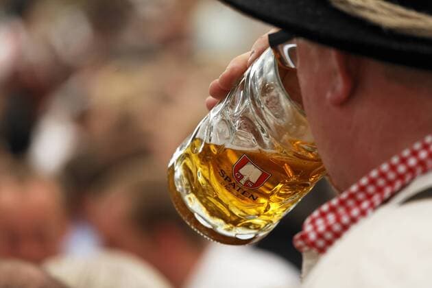 Beer prices for a Maß at the Oktoberfest will rise again in 2023, archive images