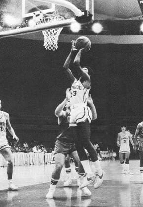Basketball jersey by Barack Obama will be auctioned - Archivbild