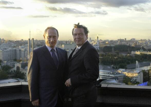 Ukraine war, Vladimir Putin wants Gerhard Schröder to mediate - Archive pictures