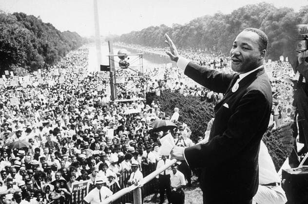 Iconic images of contemporary history