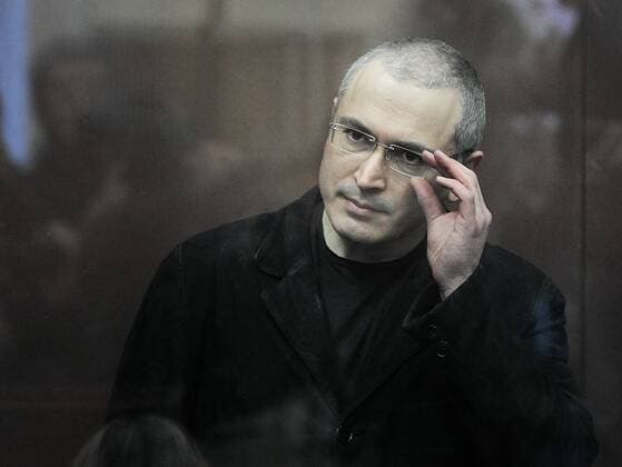 Russian oil tycoon Mikhail Khodorkovsky arrested, 20th anniversary on 25 October