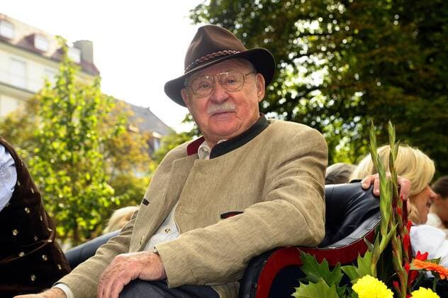 The old man: TV star Rolf Schimpf can no longer afford a retirement home, archive photos