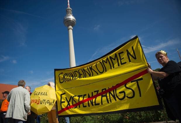 Berlin, Model project on the solidarity-based basic income adopted