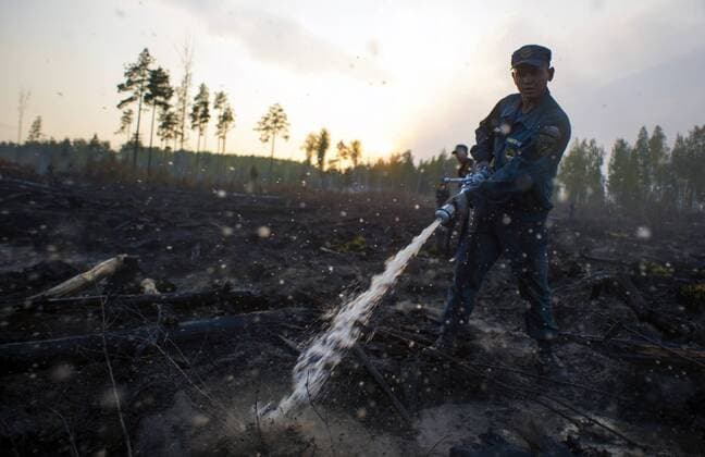 IMAGO Nature: Our Earth, energy sources, peat