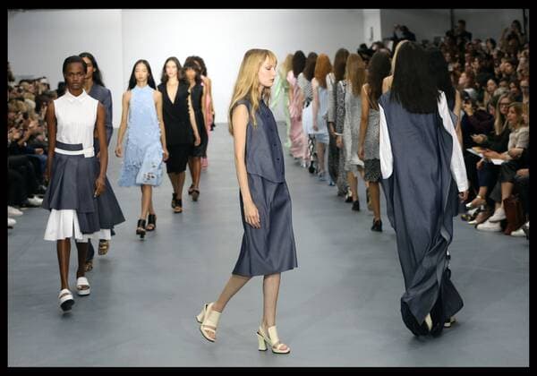 London Fashion Week - J.JS Lee Show