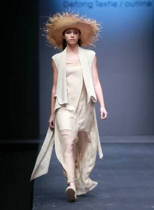 China Fashion Week - DEFANG Fashion Show