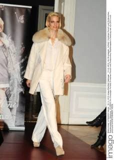 Airfield Christmas Punch in Salzburg - Fashion Show