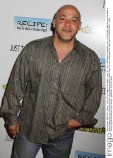 Actor Mike Batayeh died
