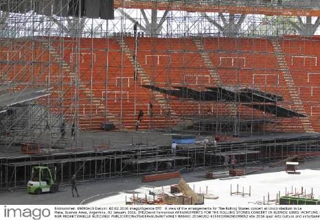 Preparations for the Rolling Stones concert in Buenos Aires