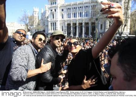Flash mob on the occasion of the IIFA award ceremony in Madrid