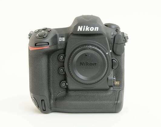 Nikon D5 - New top model of the manufacturer