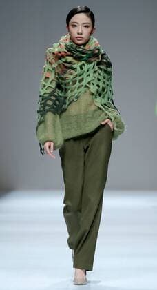 China Fashion Week - Sun Xuefei Fashion Show