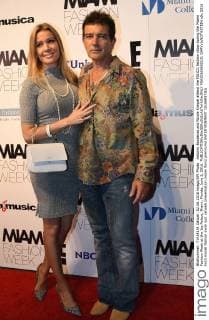 Miami Fashion Week: Antonio Banderas with girlfriend Nicole Kimpel