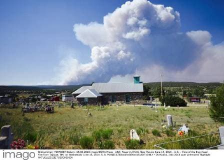USA: Fire in Chilili, New Mexico