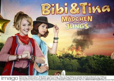 Bibi and Tina: Girls vs. Boys - Award ceremony for 2 million visitors