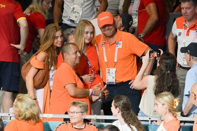 Paris 2024, Dutch royal family attends handball match
