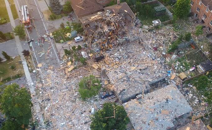Canada: Building in Mississauga explodes