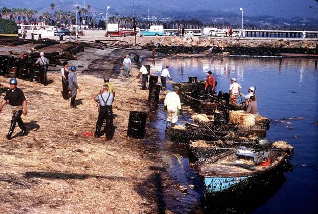 California Oil Spill: History - Archivbilder