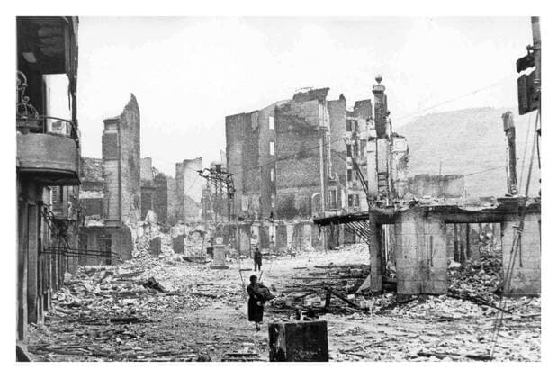 IMAGO International History, Archive, Spanish Civil War, Air raid on Guernica 1937