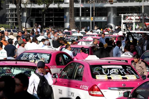 Taxi drivers protest in Mexico City
