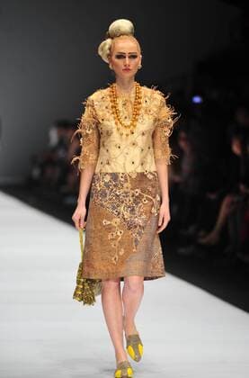 Jakarta Fashion Week: Musa Widyatmodjo fashion show