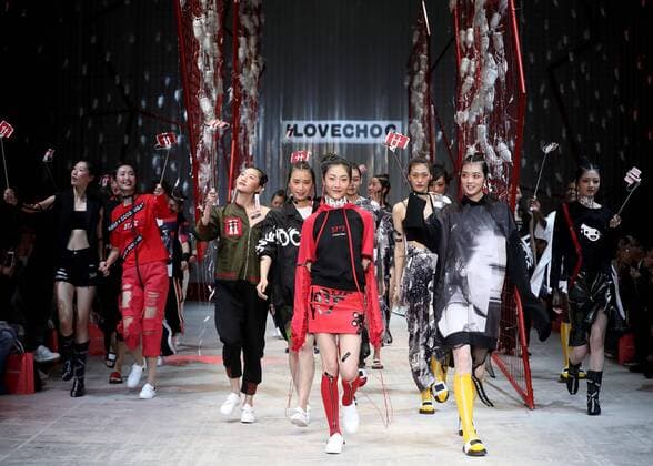 China Fashion Week - ILOVECHOC