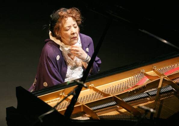 Pianist Ingrid Fujiko Hemming died