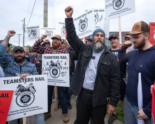 Canada, Nationwide railway strikes