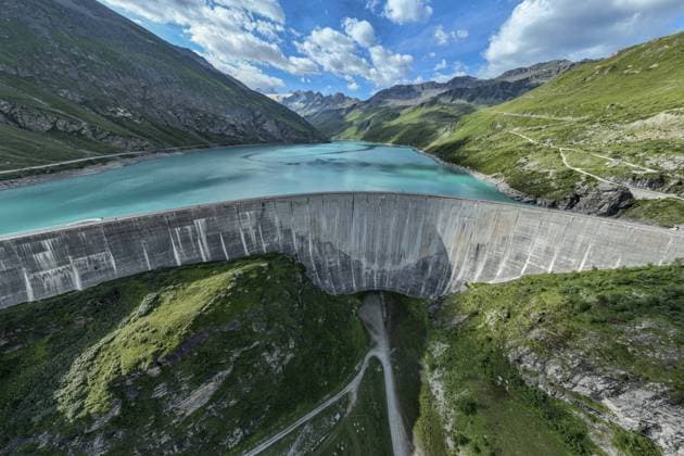 Calendar motifs: Reservoirs