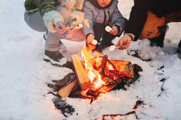 IMAGO Creative, Winter, Campfire