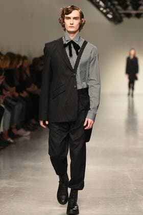 London Fashion Week - Songzio Fashion Show