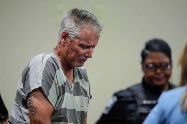 USA: Father of mass shooter sentenced to 15 years’ imprisonment, archive footage