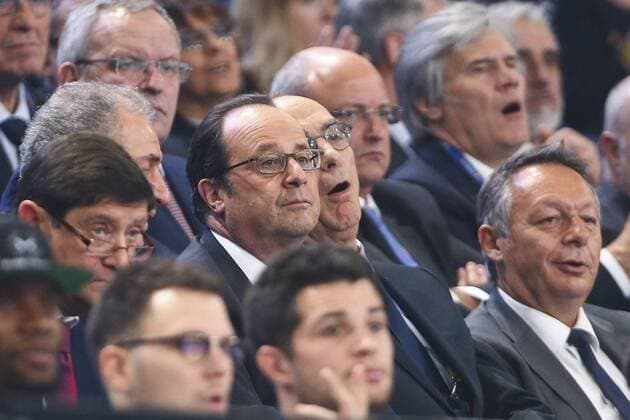 Francois Hollande visits handball world championship match in Paris